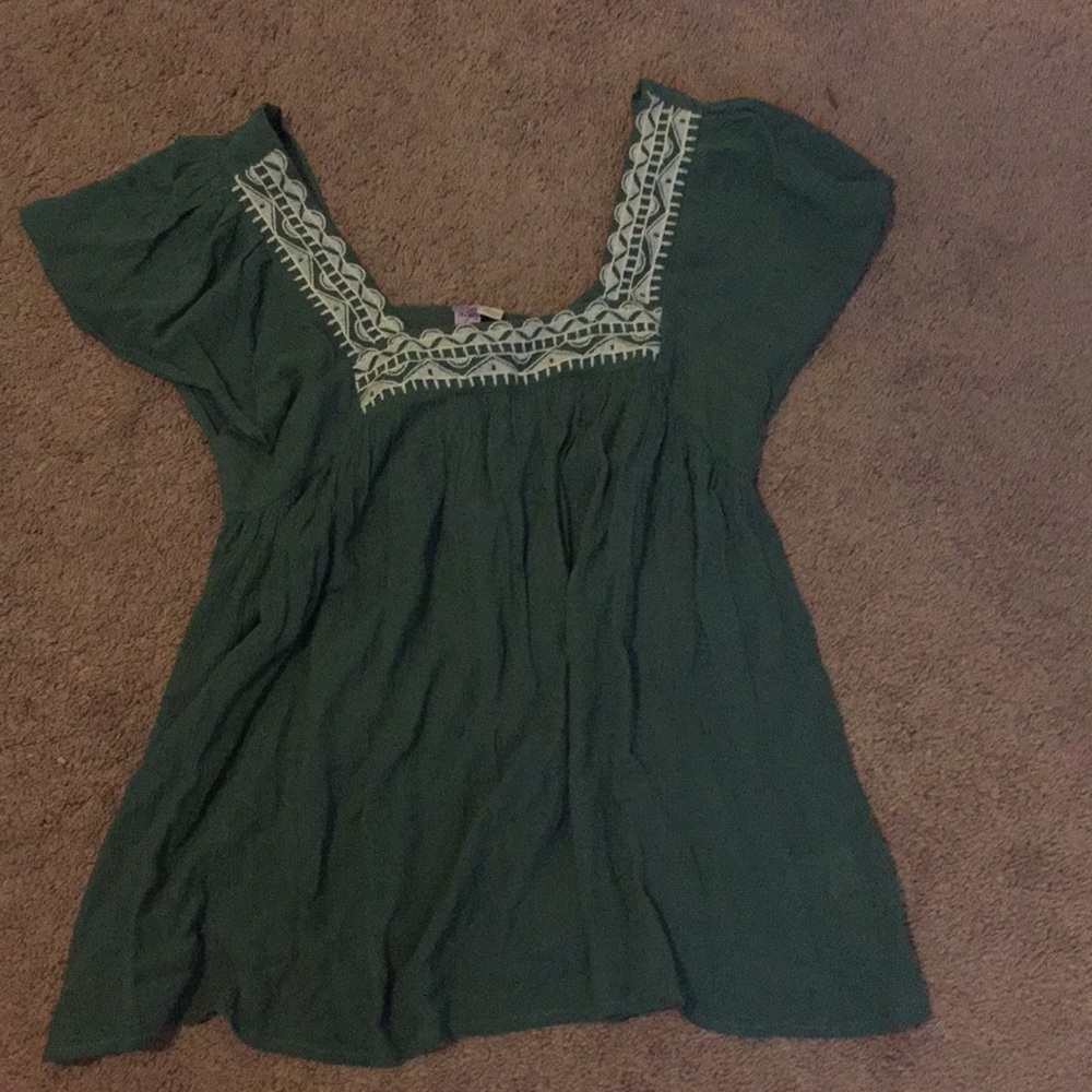 Beautiful flowing shirt